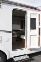 Camping-car profilé occasion, maxi-salon, lit de pavillon, 4 couchages, Dethleffs Trend T 6767 à Roques près Toulouse (31)