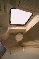 Camping-car occasion capucine, 5 places, 6 couchages, alit à la française, compact, Vilamobil Athenia 332, à Roques, proche de Toulouse (31)