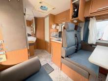 Achat Camping-car profilé occasion, lit à la française, moins de 7 m, 4 places, roues jumelées, Vilamobil Cautel L, chez Vacances et Loisirs à Roques proche de Toulouse (31)