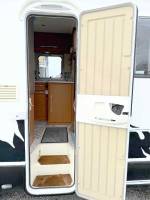 Camping-car profilé occasion, lit à la française, moins de 7 m, 4 places, roues jumelées, Vilamobil Cautel L, chez Vacances et Loisirs à Roques proche de Toulouse (31)