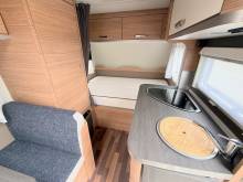 Vend Caravane Occasion, lit transversal, 4 places, 4,70 m, Weinsberg CaraOne 390 QD, à Roques proche de Toulouse (31)