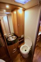 Achetez ce camping-car Intégral d'occasion Dethleffs Advantage i 7151 DBM, lit central, 4 places, 180 CV, à Roques, près Toulouse (31) Midi-Pyrénées